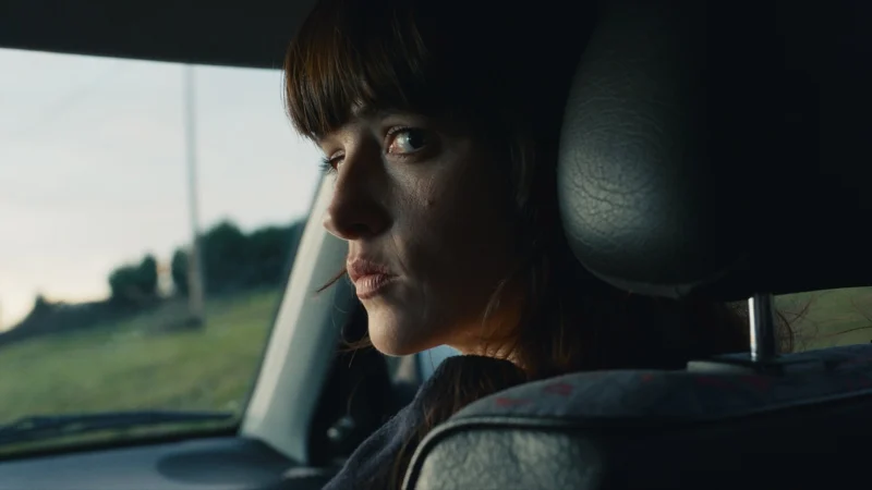 Bước Đi Trong Bóng Tối